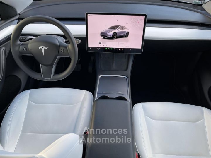 Tesla Model Y AWD  Long Range - 10