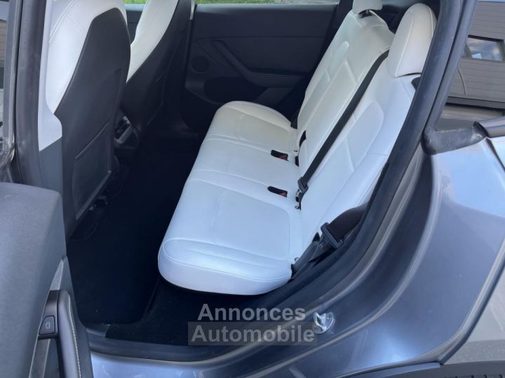 Tesla Model Y AWD  Long Range - 14