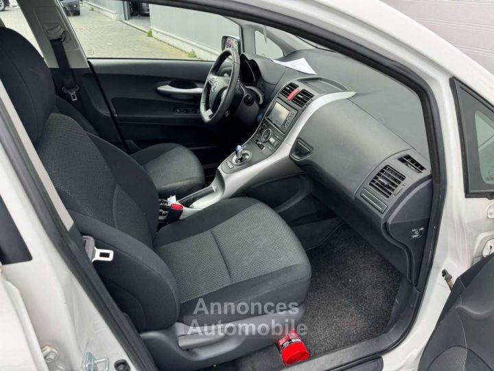 Toyota Auris 1.8i HSD Luna CVT CLIM GARANTIE 12 MOIS - 13