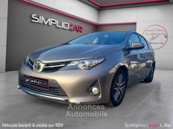 Toyota Auris Hybride 136 ch / Garantie constructeur - 2