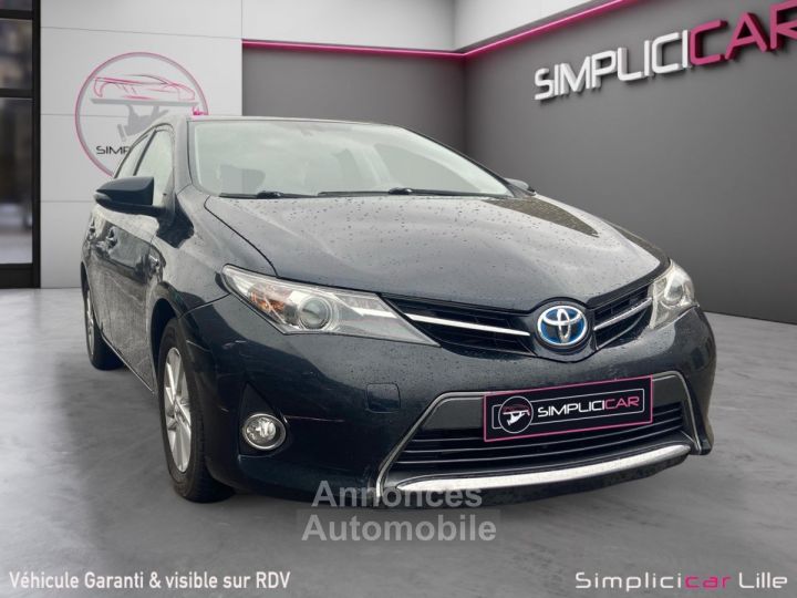 Toyota Auris Hybride 136h Dynamic - 1