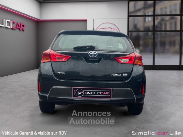 Toyota Auris Hybride 136h Dynamic - 6