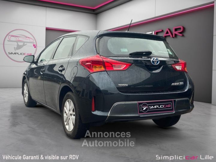 Toyota Auris Hybride 136h Dynamic - 7