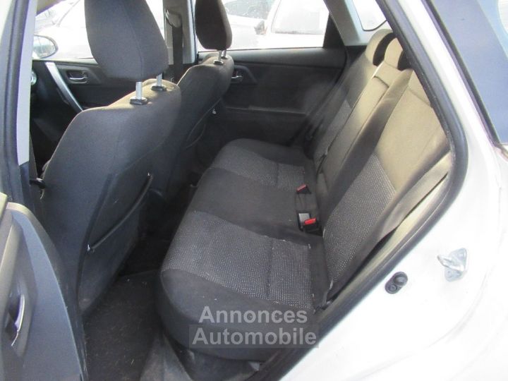 Toyota Auris Hybride 136h Dynamic - 8