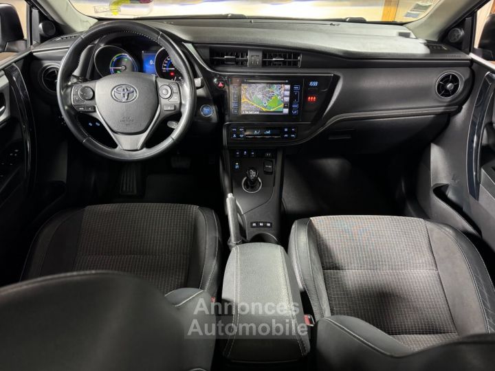 Toyota Auris Hybride 136h Executive - 18