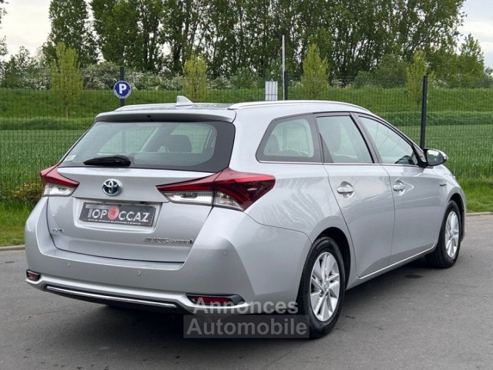 Toyota Auris Touring Sports HSD 136H DYNAMIC BUSINESS - 4