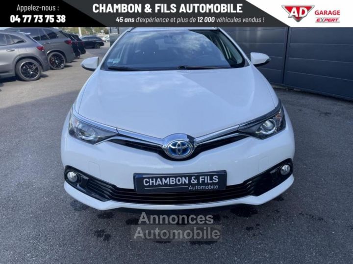 Toyota Auris Touring Sports Hybride 136h Dynamic - 2