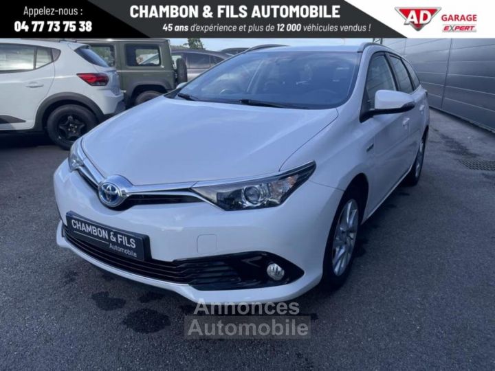 Toyota Auris Touring Sports Hybride 136h Dynamic - 3