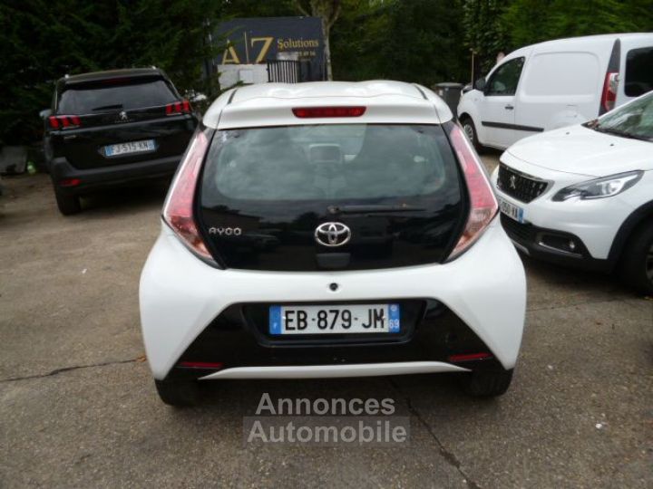 Toyota Aygo 1.0 VVT-i 69ch x-play 5p - 5