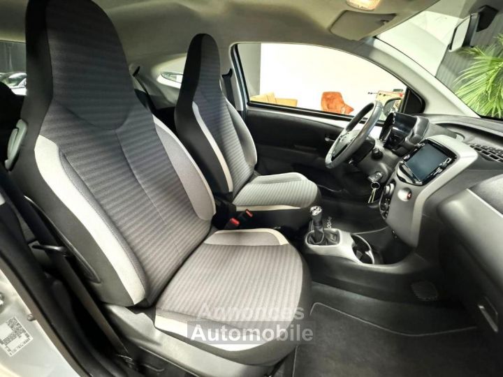 Toyota Aygo II (2) 1.0 VVT-I 72 X-PLAY X-APP 3P - 20