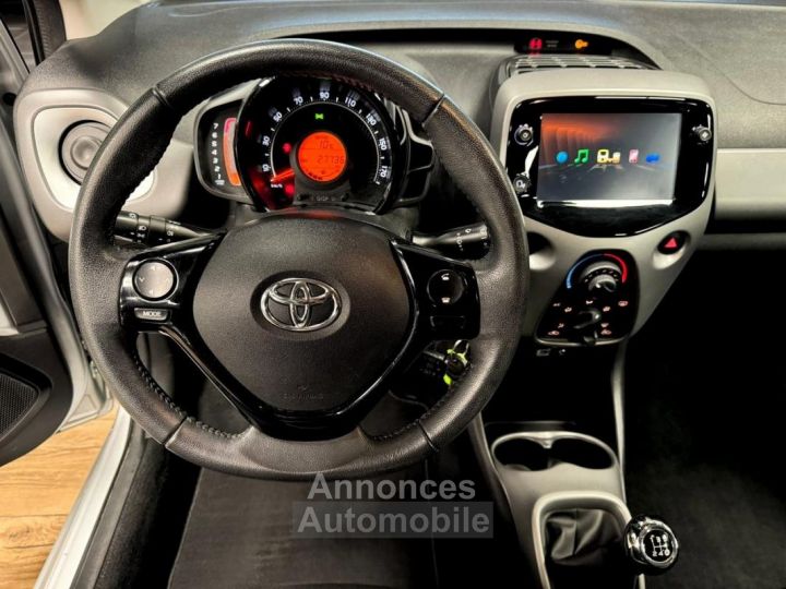 Toyota Aygo II (2) 1.0 VVT-I 72 X-PLAY X-APP 3P - 22