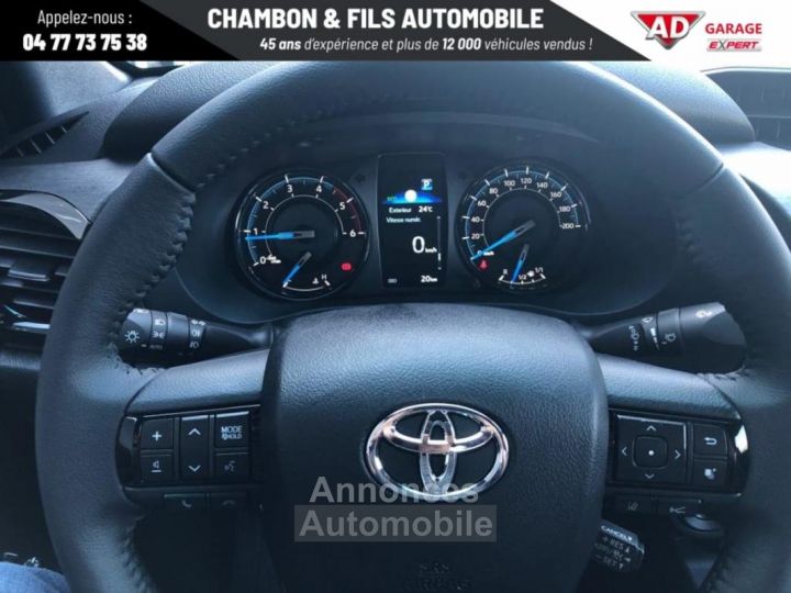 Toyota Hilux X-TRA CABINE CAB 4WD 2.8L 204 D-4D BVA INVINCIBLE prix : 42491 HT - 22