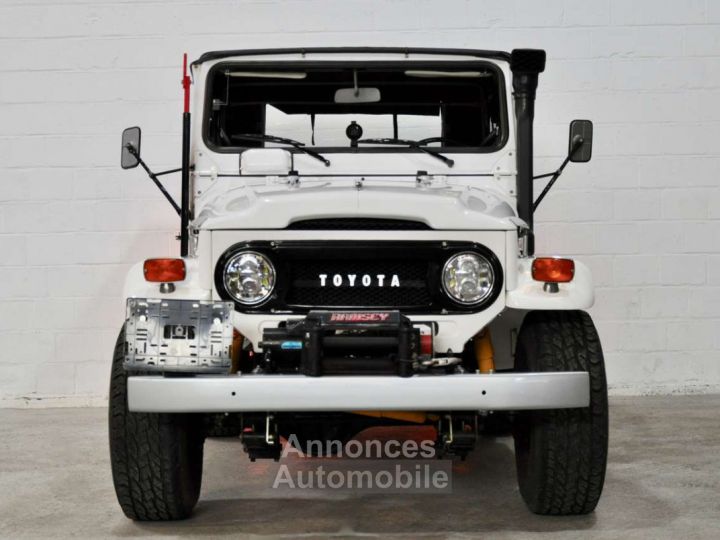 Toyota Land Cruiser FJ40 3.9 - 5