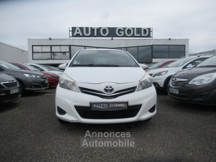 Toyota Yaris 100 VVT-i Dynamic Clim regulateur 5 portes - 2