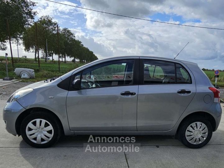 Toyota Yaris 1.0i VVT-i Eco Garantie 12 mois - 9