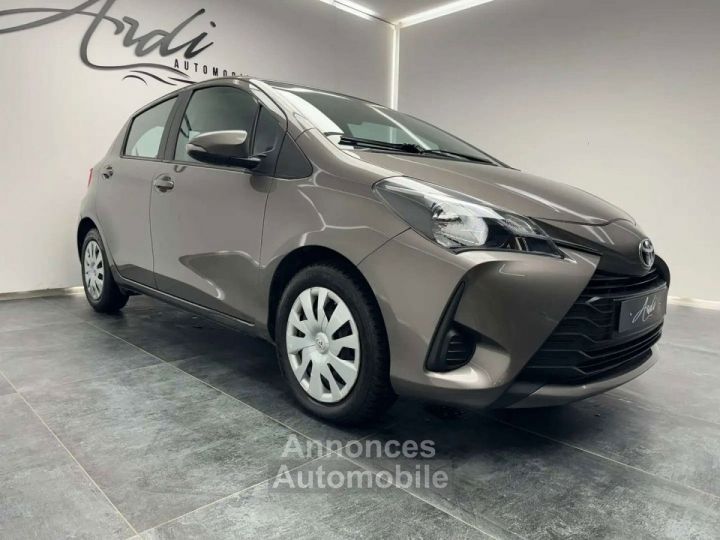 Toyota Yaris 1.0i VVT-i GARANTIE 12 MOIS 1er PROPRIETAIRE - 3