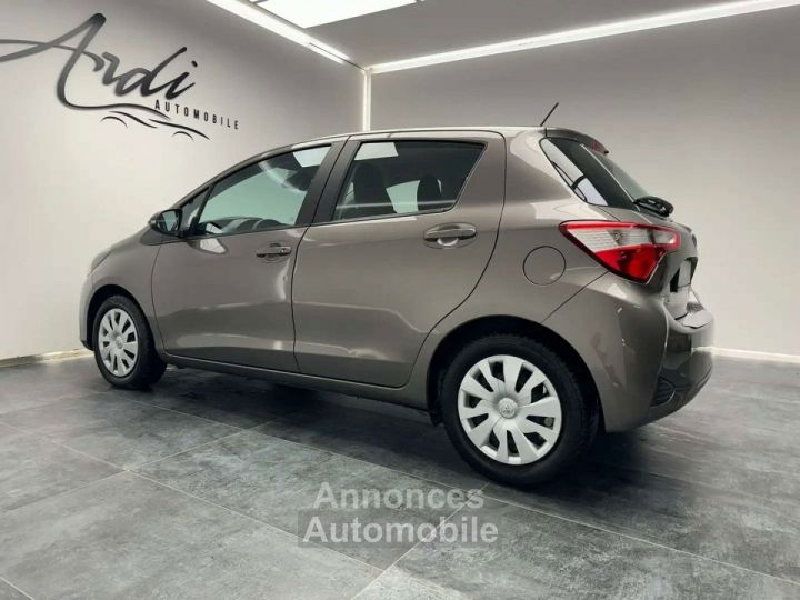 Toyota Yaris 1.0i VVT-i GARANTIE 12 MOIS 1er PROPRIETAIRE - 11