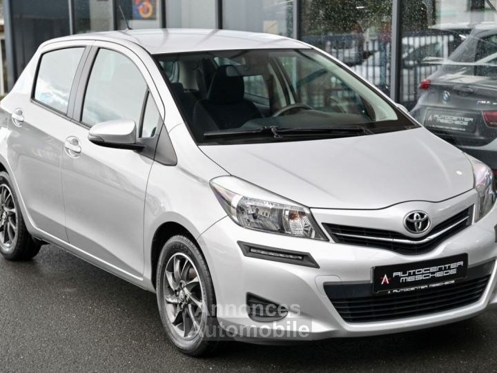 Toyota Yaris 1.33 VVT-i Life Navi - 3