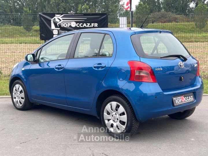 Toyota Yaris 87 VVT-I LES BLEUS 5 PORTES / GARANTIE - 5