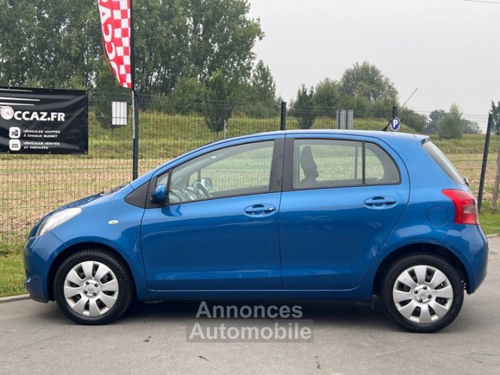 Toyota Yaris 87 VVT-I LES BLEUS 5 PORTES / GARANTIE - 6