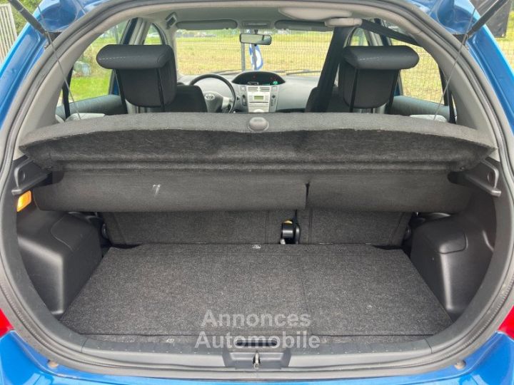 Toyota Yaris 87 VVT-I LES BLEUS 5 PORTES / GARANTIE - 16