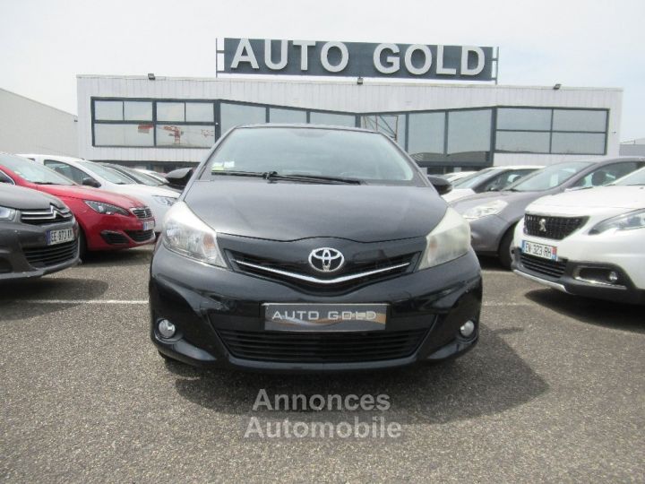 Toyota Yaris 90 D-4D Lounge - 2