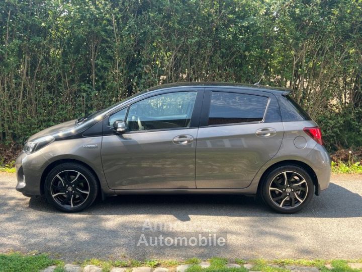 Toyota Yaris HSD 100H SKYBLUE 5P 50.000KM 1ERE MAIN - 5