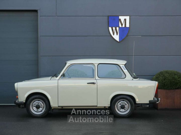 Trabant P601 S Low mileage 1st Paint - 3