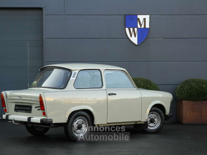 Trabant P601 S Low mileage 1st Paint - 6