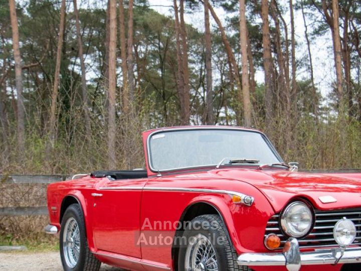 Triumph TR250 Overdrive 2.5L straight 6 with 111bhp - 2