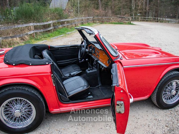 Triumph TR250 Overdrive 2.5L straight 6 with 111bhp - 11