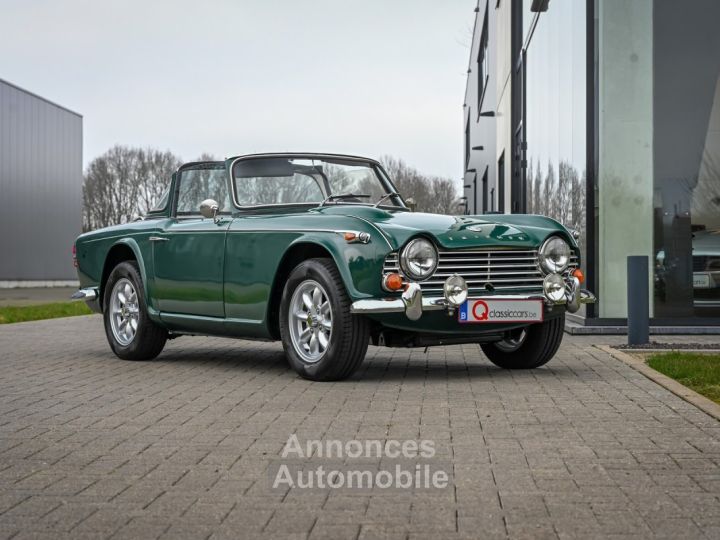 Triumph TR4A  - 2