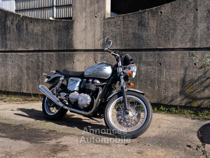 Triumph Vitesse 2008 – Triumph Thruxton 900 - 1