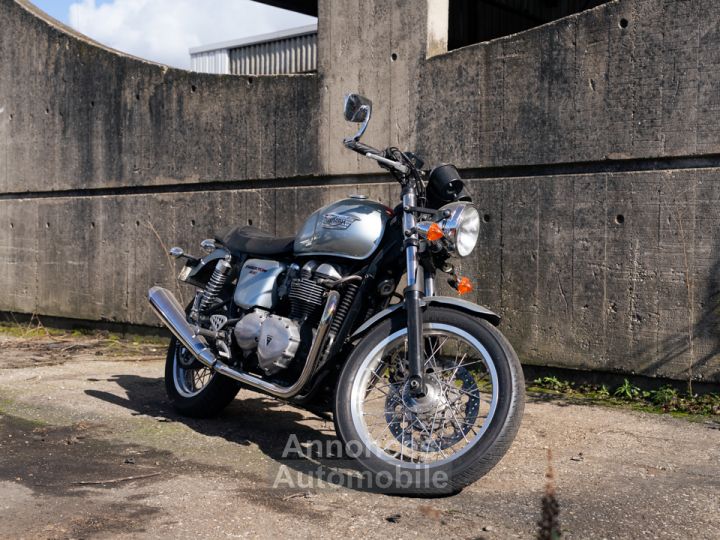 Triumph Vitesse 2008 – Triumph Thruxton 900 - 2