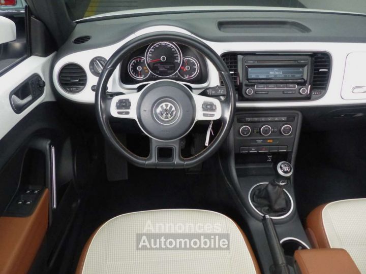 Volkswagen Beetle Cabrio - 9