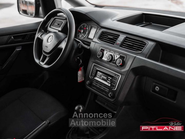 Volkswagen Caddy 2.0 TDi Clim PDC Bluetooth 12 Mois Garantie - 9