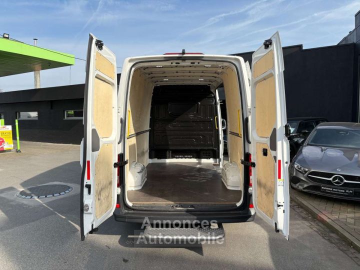 Volkswagen Crafter L3-H3 -3 Zit Uitbekleed - 11