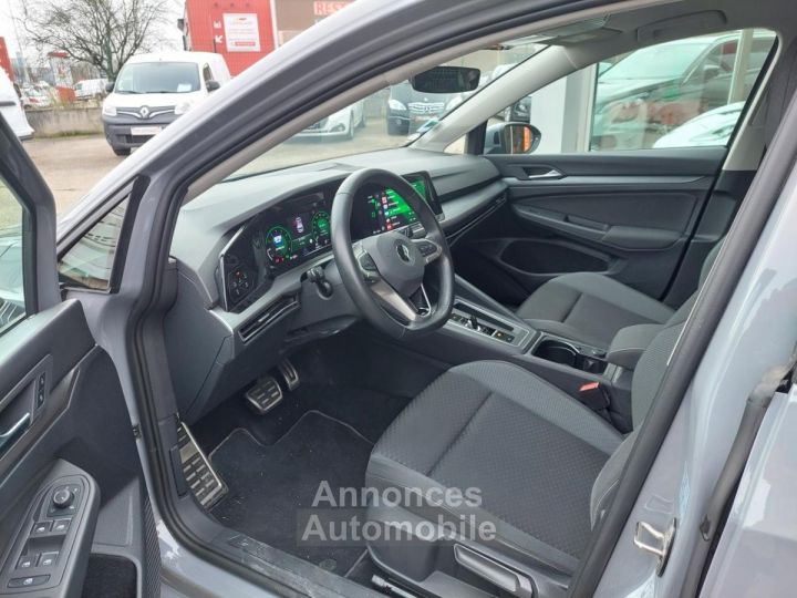 Volkswagen Golf 1.0 eTSI OPF - 110 - BV DSG 7  VIII BERLINE Active PHASE 1 - 9