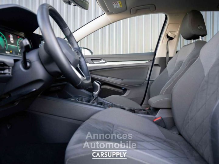 Volkswagen Golf 1.0 TSI - App Connect - Trekhaak - PDC - LED - ACC - 10