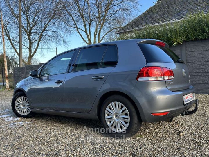 Volkswagen Golf 1.6 CR TDi Trendline -NAVI-CRUISE-PDC-CLIM AUTO - 17