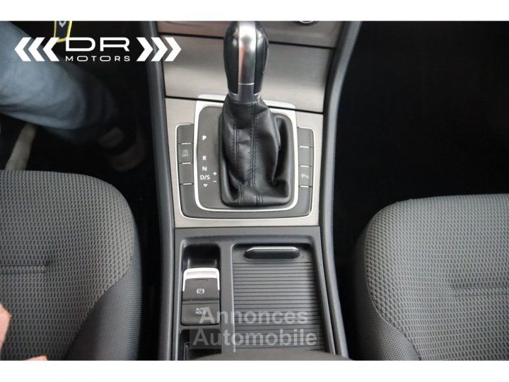 Volkswagen Golf 2.0TDI DSG TRENDLINE - NAVI - 24