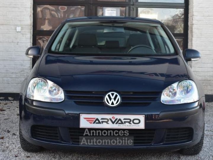 Volkswagen Golf 5 1.4i - 3