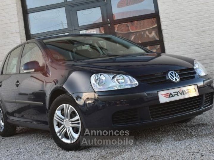 Volkswagen Golf 5 1.4i - 4