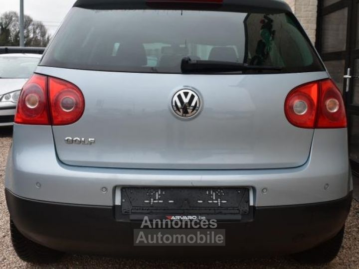 Volkswagen Golf 5 1.4i United - 9