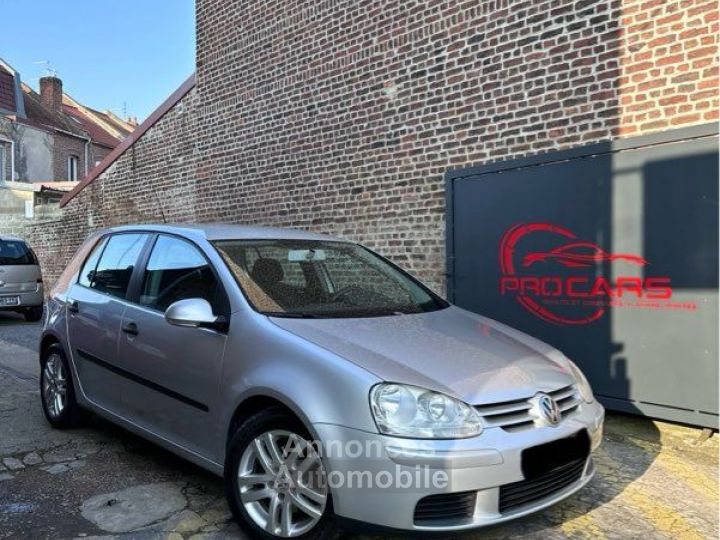 Volkswagen Golf 5 1,9 TDI 90Ch - 1