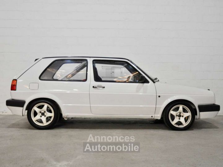 Volkswagen Golf GTI 16V GR.A 230cv - 4