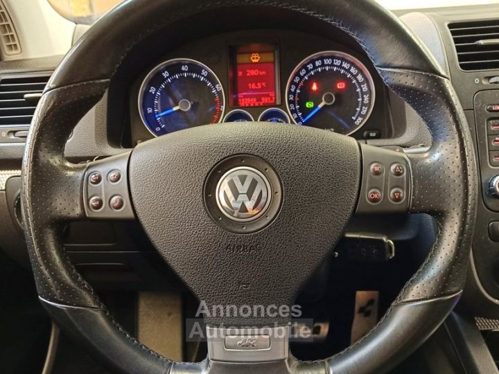 Volkswagen Golf R32 3.2 V6 FSI 250 4MOTION DSG 3P - 11