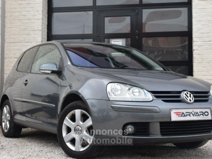 Volkswagen Golf V 1.4i Comfortline - 1