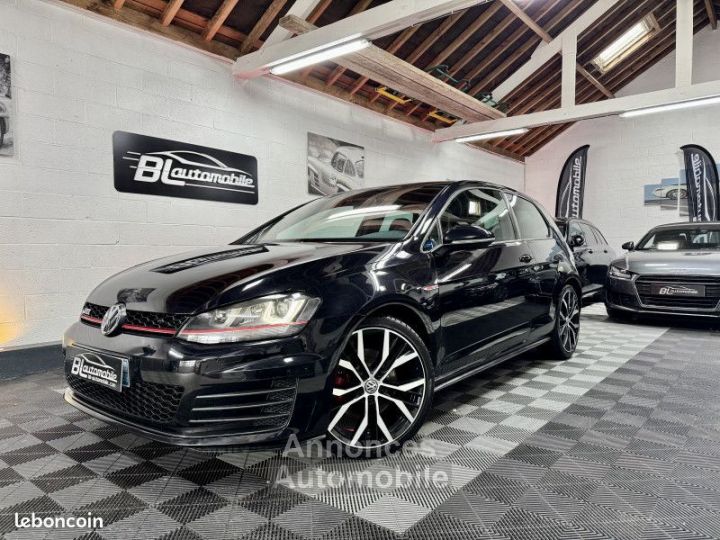 Volkswagen Golf VII 2.0 TSI 220CH GTI 3P - 1