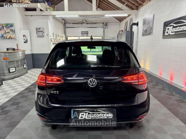 Volkswagen Golf VII 2.0 TSI 220CH GTI 3P - 4